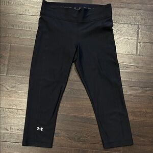 Under Armour Cropped Compression Leggings